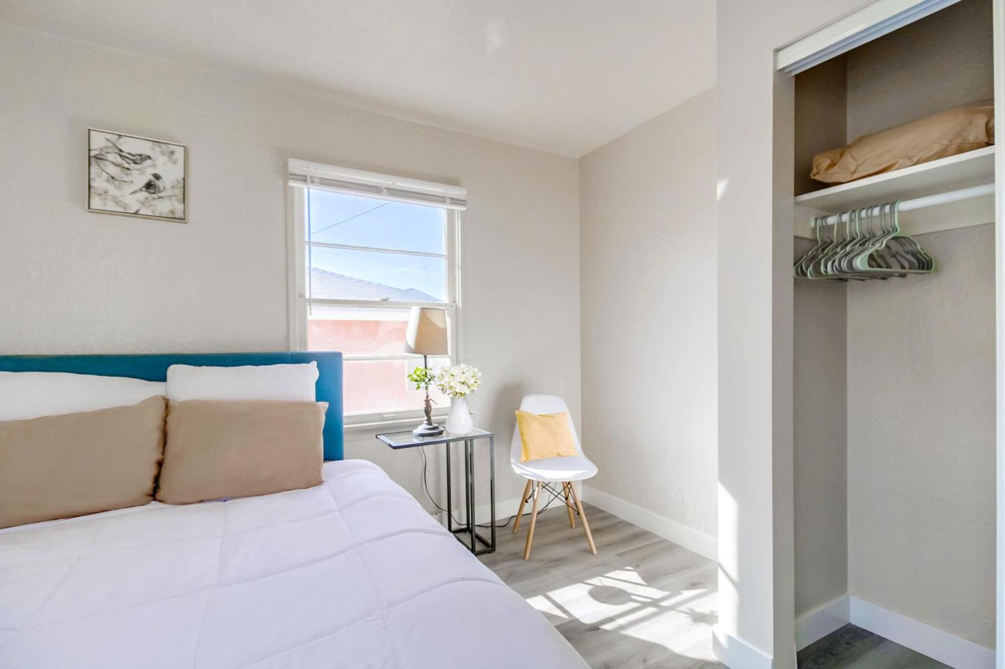 Entire Lovely 3-Bedroom Home W Yard, Parking 출라 비스타 외부 사진